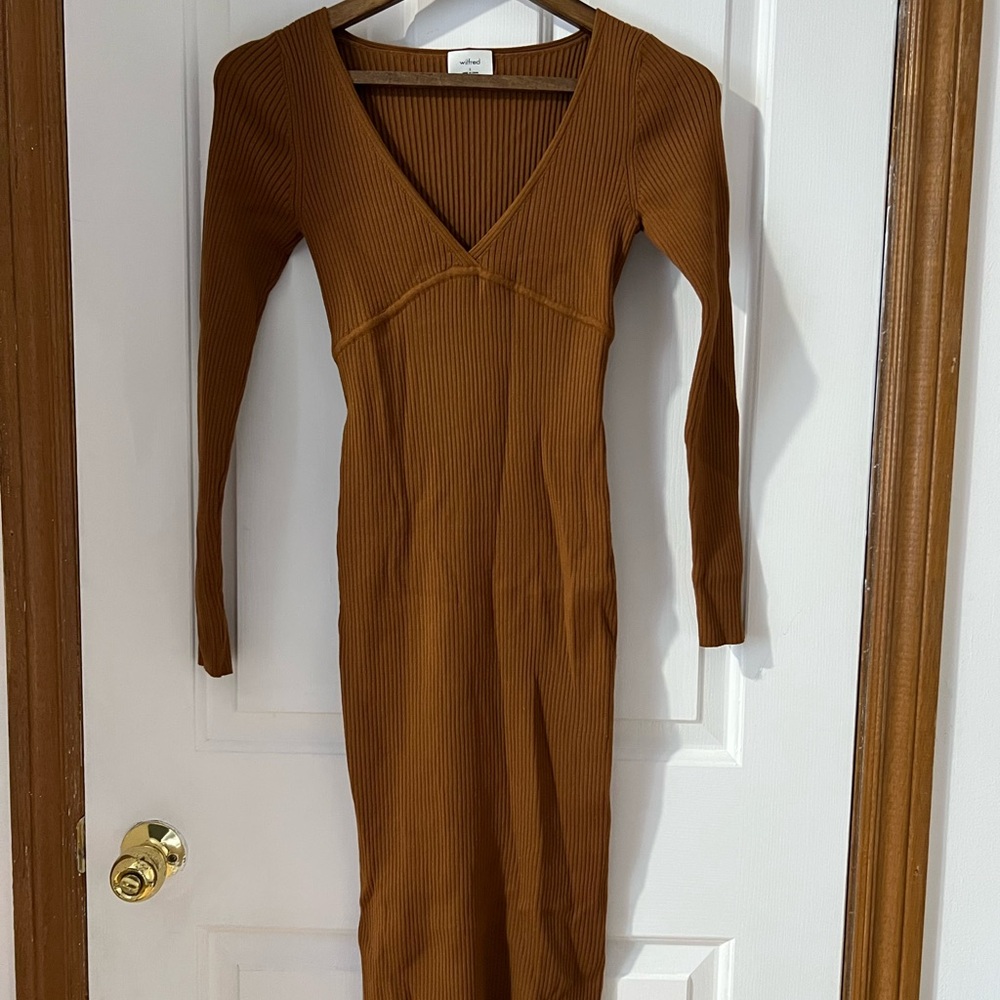 Aritzia Ribbed Long Sleeve V-Neck Midi Dress - Brown